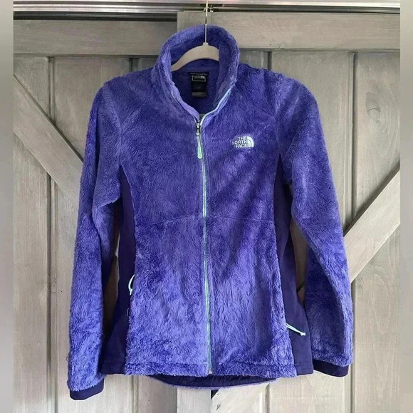 The North Face Jackets & Blazers - Women’s North Face Fuzzy Jacket in Purple- size Small